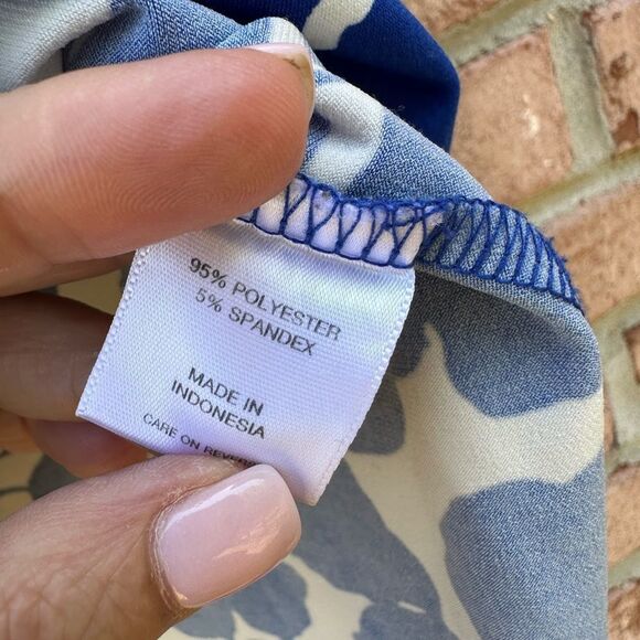 Blue and White Women's Top - Picture 6 of 7